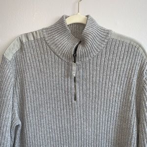 Calvin Klein Men’s Large pullover sweater